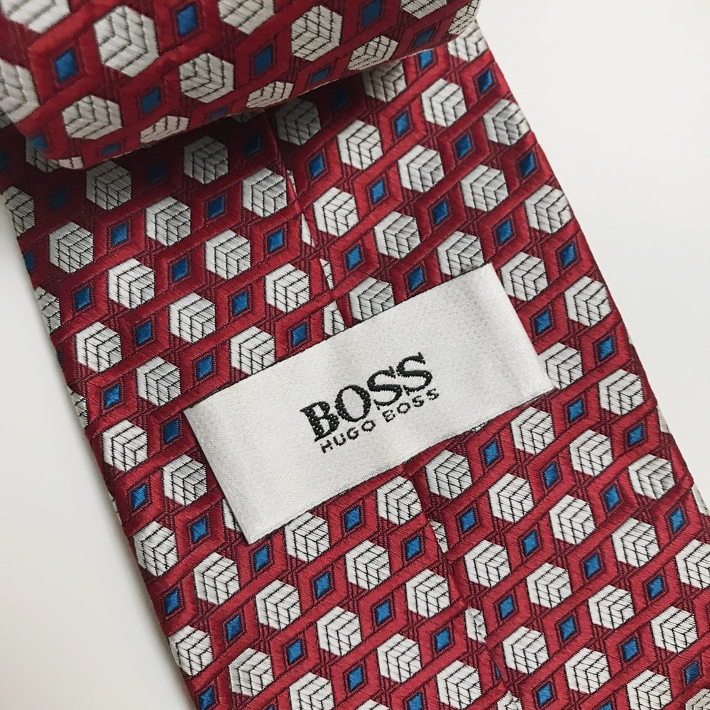 Hugo Boss Necktie 100% Silk Geometric Print